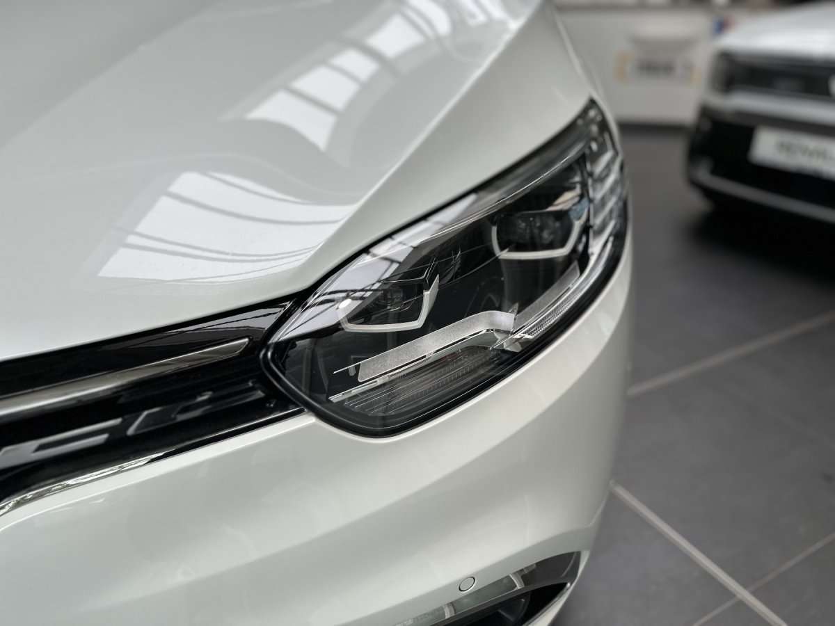 Fahrzeugbild eines Renault Grand Scénic