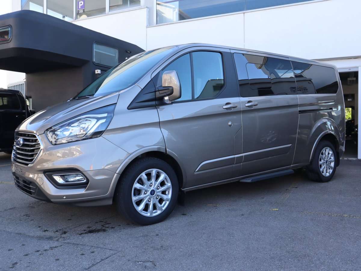 Fahrzeugbild eines Ford Tourneo Custom