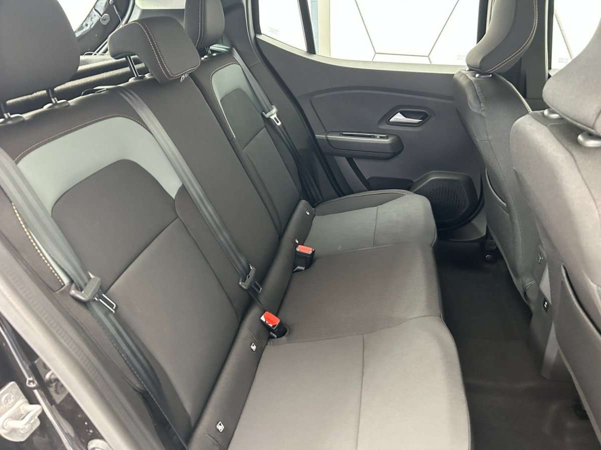 Fahrzeugbild eines Dacia Sandero