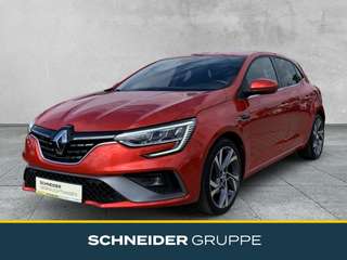Schräge Frontansicht auf einen Renault Mégane , freigestellt