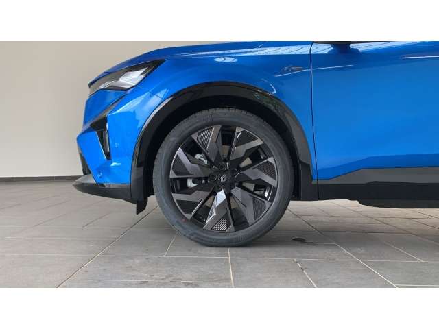 Fahrzeugbild eines Renault Rafale