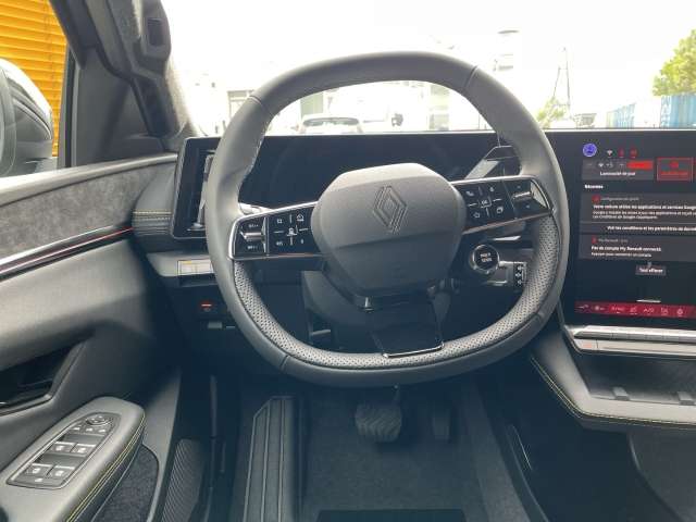 Fahrzeugbild eines Renault Scenic E-TECH