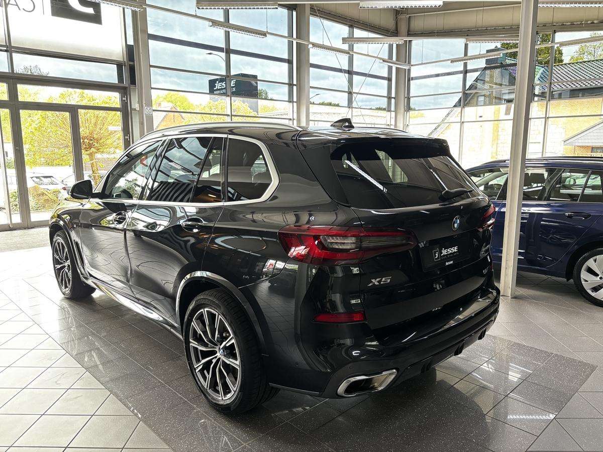 Fahrzeugbild eines BMW X5