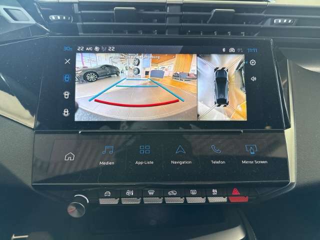 Fahrzeugbild eines Peugeot 408