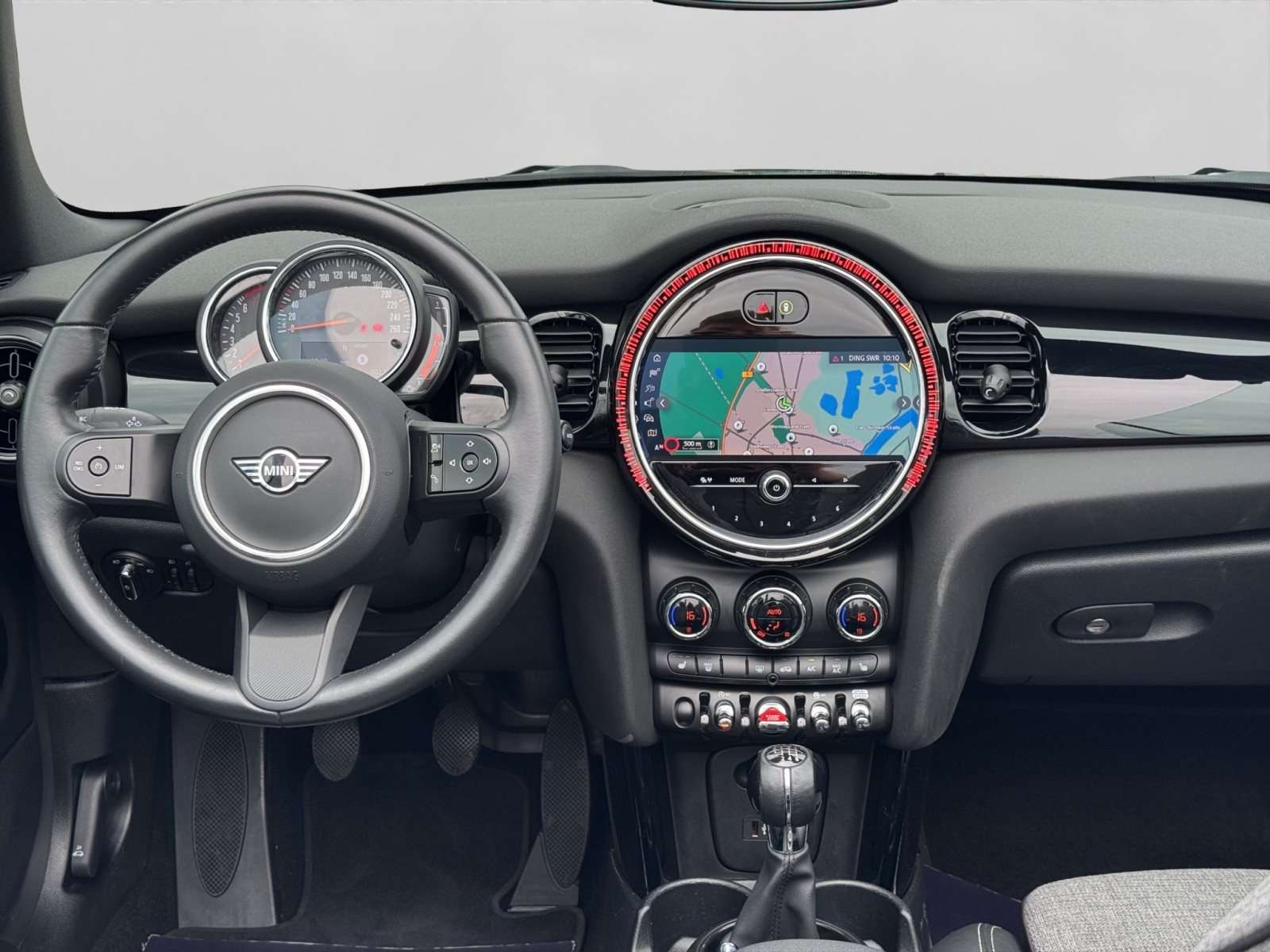 Fahrzeugbild eines MINI COOPER