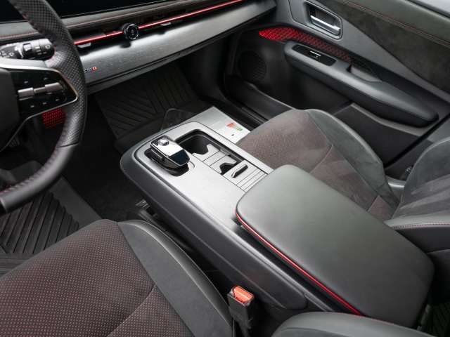 Fahrzeugbild eines Nissan Ariya