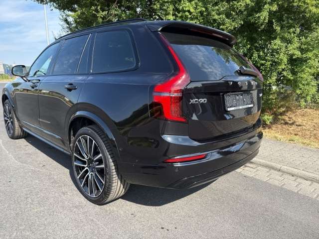 Fahrzeugbild eines Volvo XC90