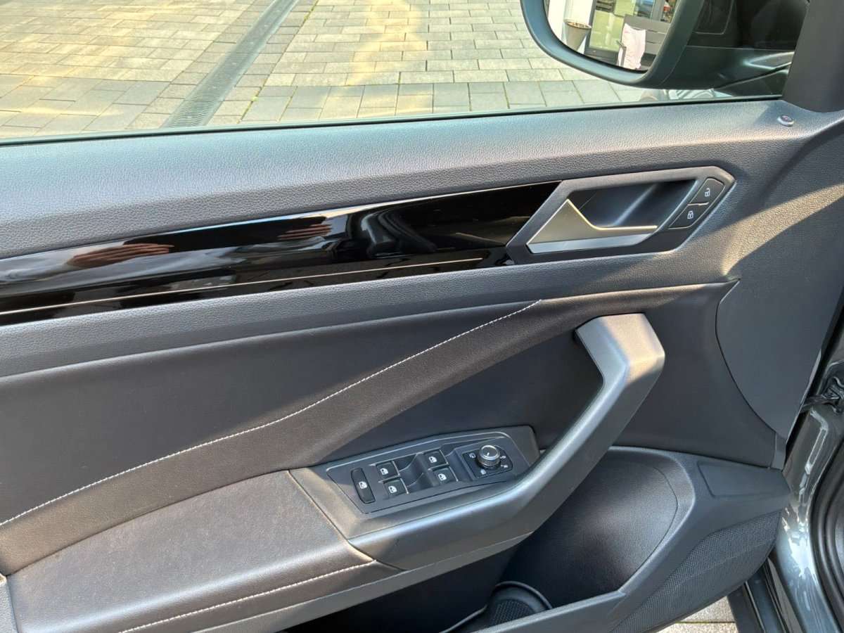 Fahrzeugbild eines Volkswagen T-Roc