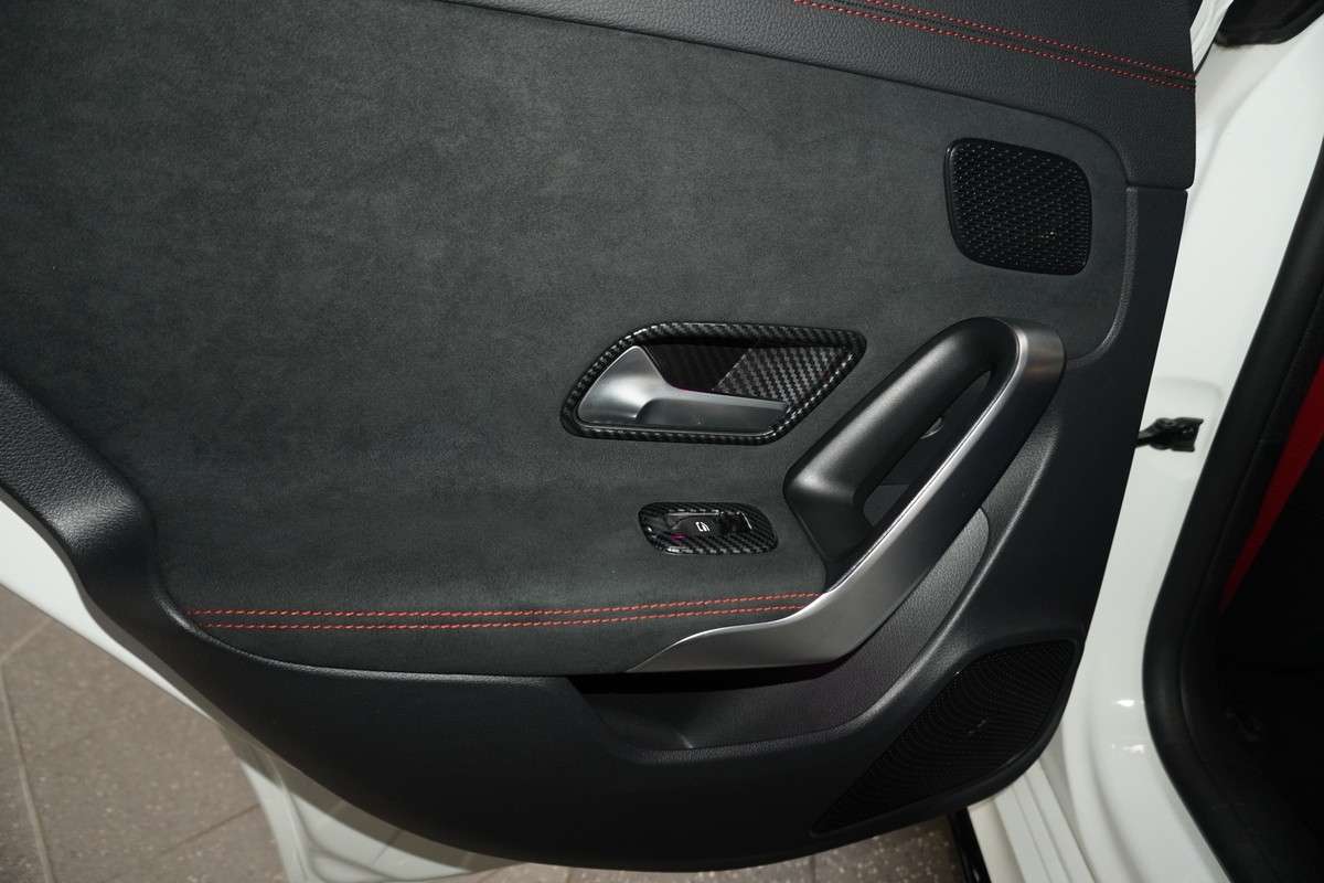 Fahrzeugbild eines Mercedes-Benz CLA