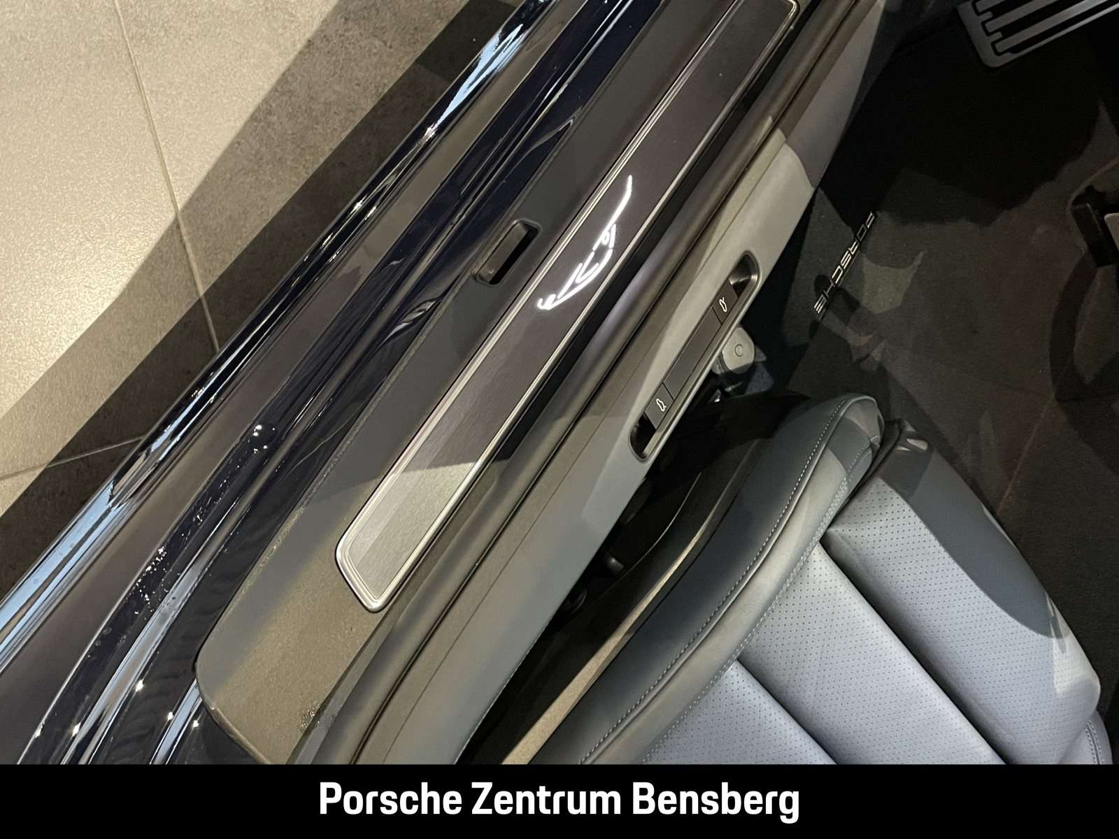 Fahrzeugbild eines Porsche 911