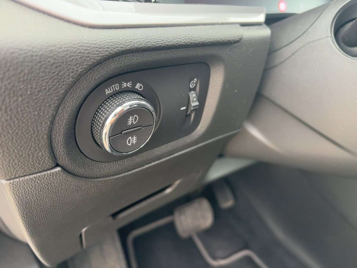 Fahrzeugbild eines Opel Grandland X