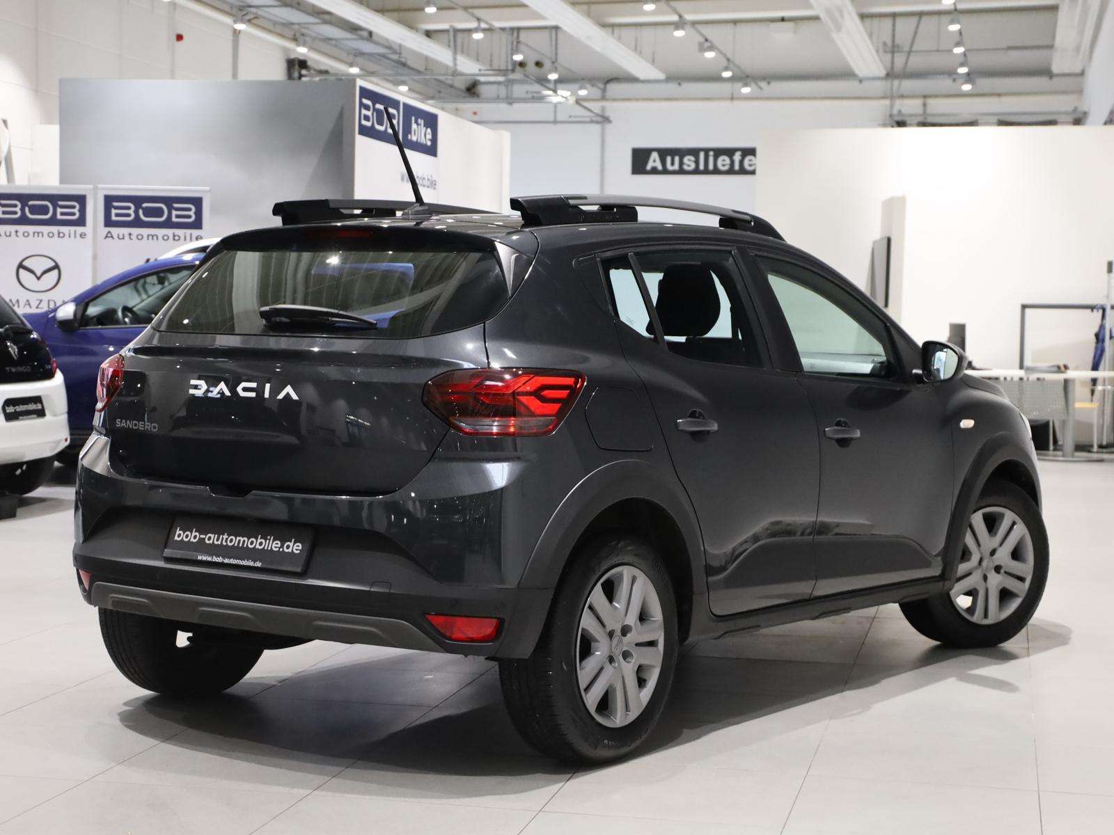 Fahrzeugbild eines Dacia Sandero