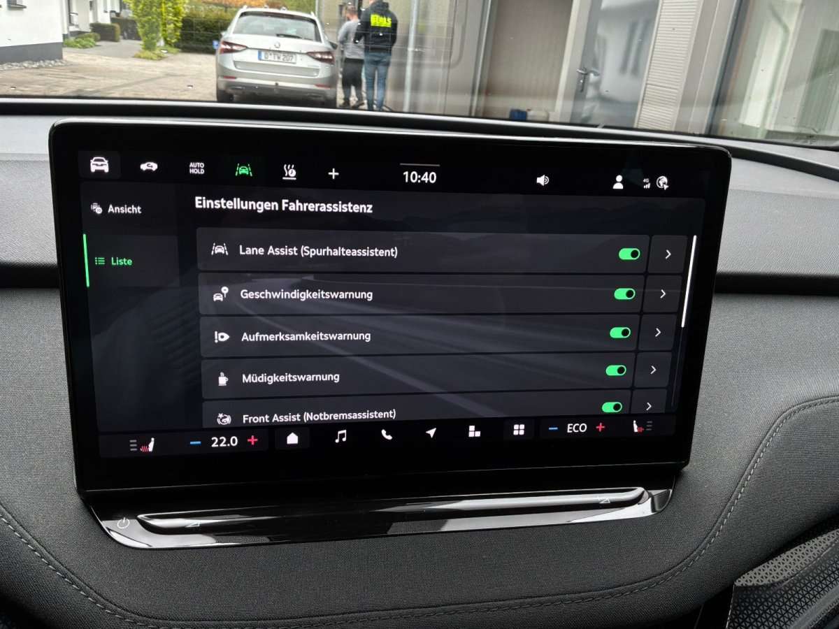Fahrzeugbild eines Skoda ELROQ