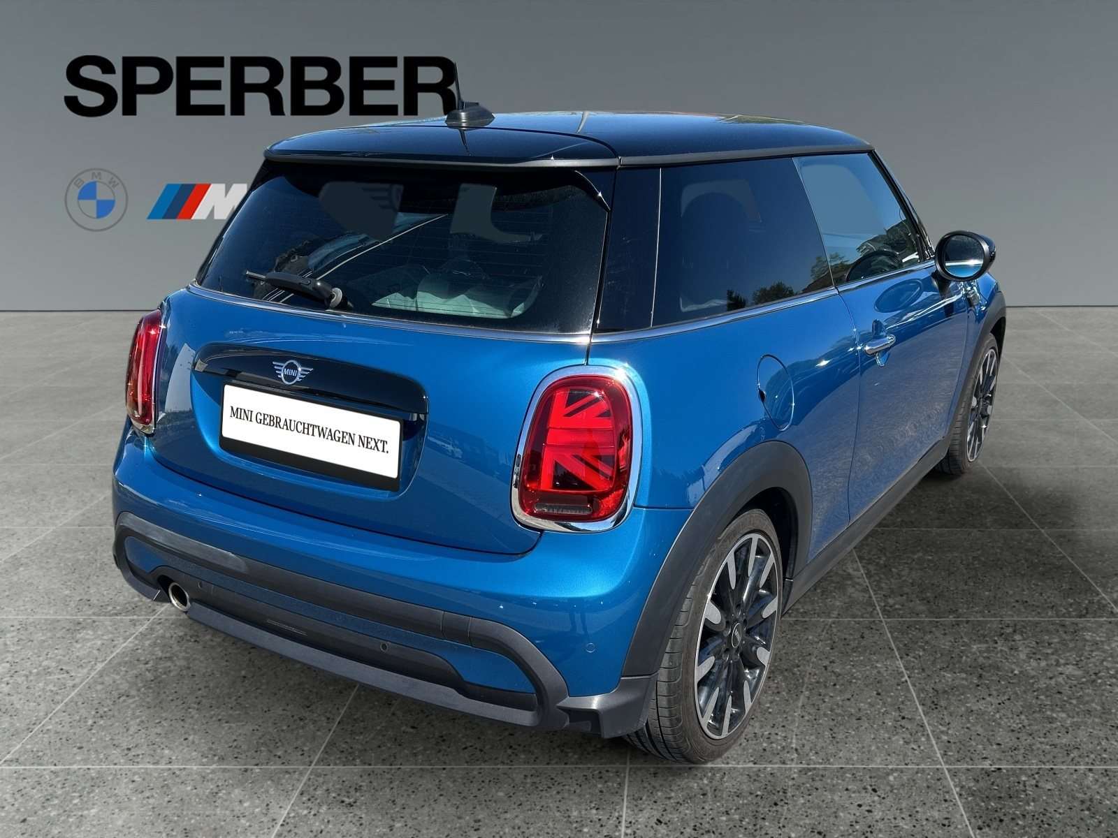 Fahrzeugbild eines MINI COOPER
