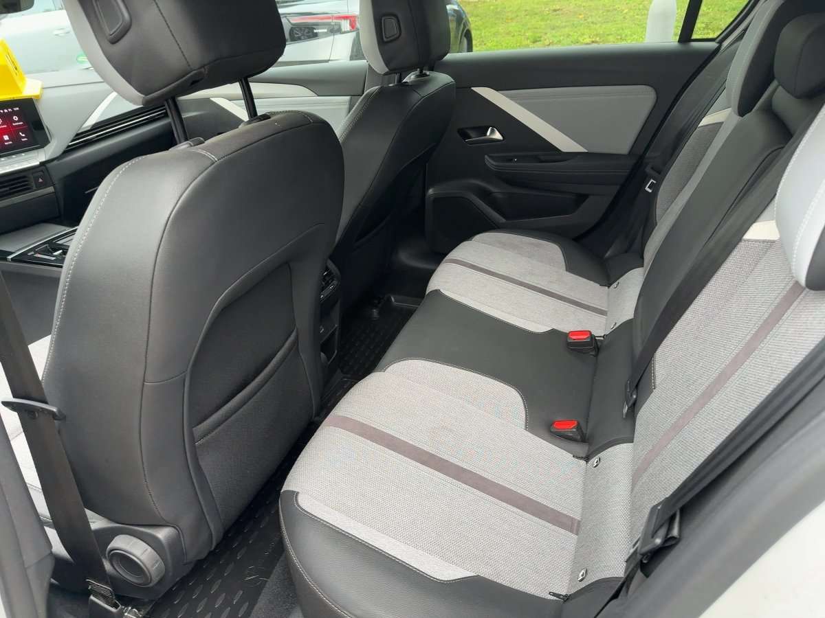 Fahrzeugbild eines Opel Astra