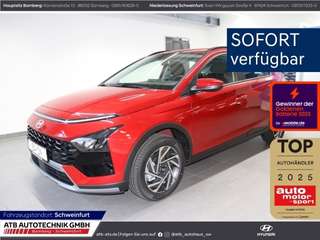 Schräge Frontansicht auf einen Hyundai Bayon , freigestellt