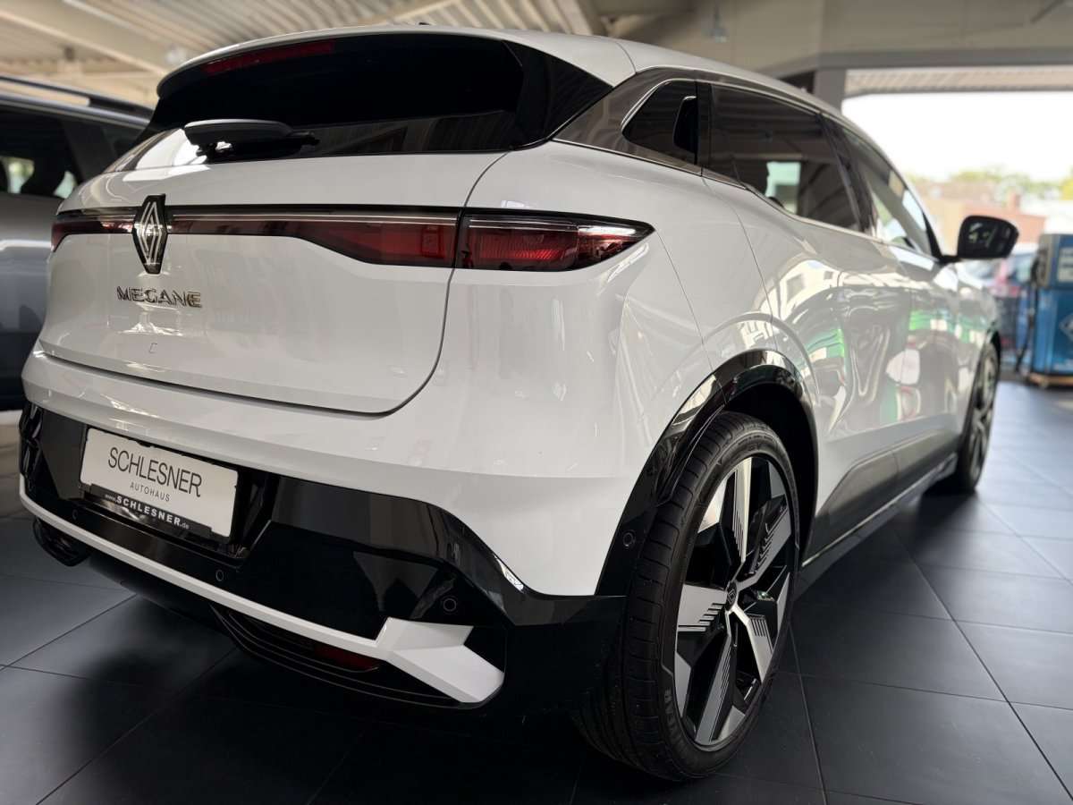 Fahrzeugbild eines Renault Megane E-TECH