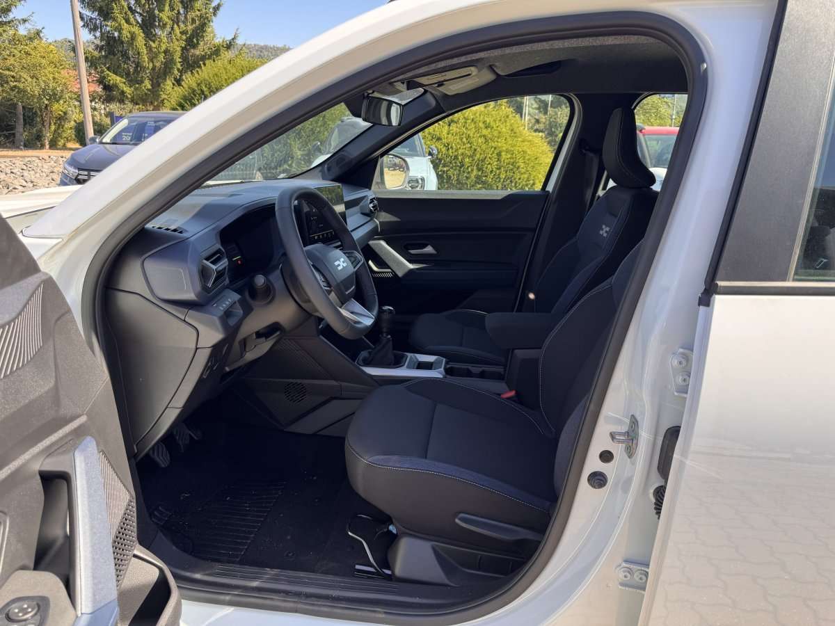 Fahrzeugbild eines Dacia Bigster