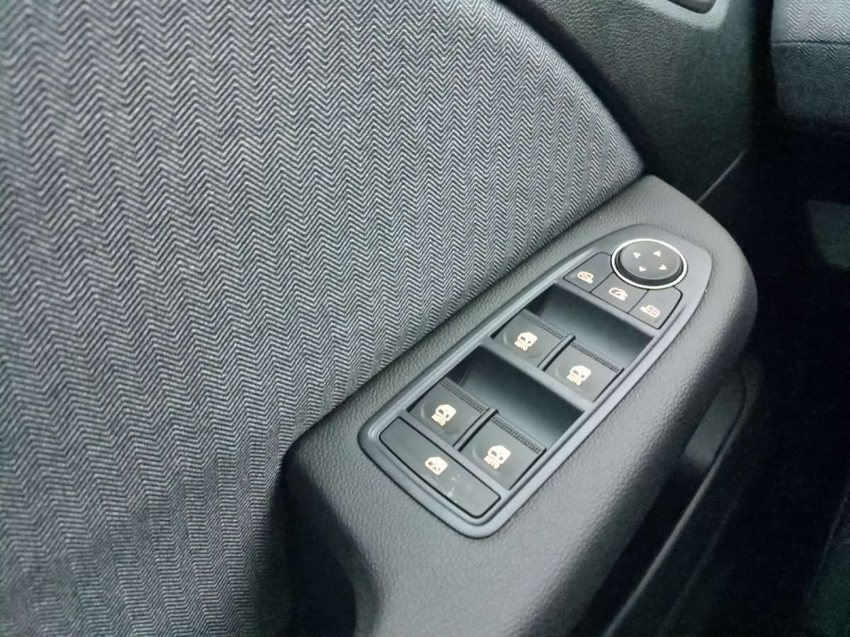 Fahrzeugbild eines Renault Clio