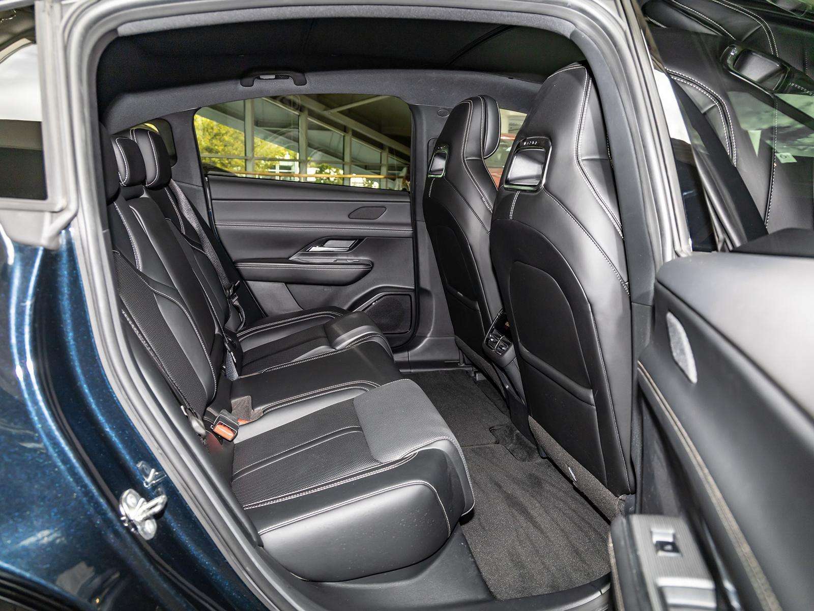 Fahrzeugbild eines Mazda Mazda6