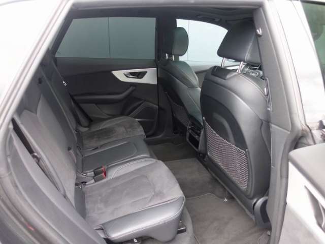 Fahrzeugbild eines Audi Q8