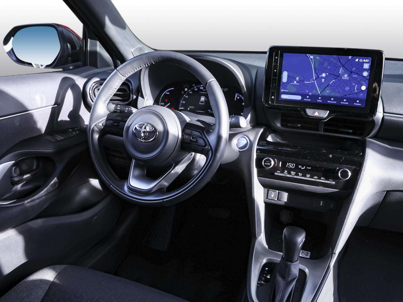Fahrzeugbild eines Toyota Yaris Cross