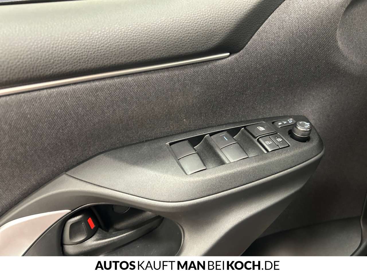 Fahrzeugbild eines Mazda Mazda2 Hybrid