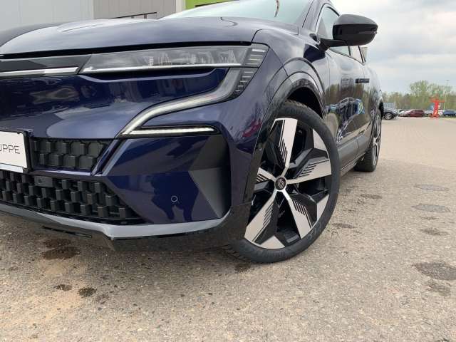 Fahrzeugbild eines Renault Megane E-TECH