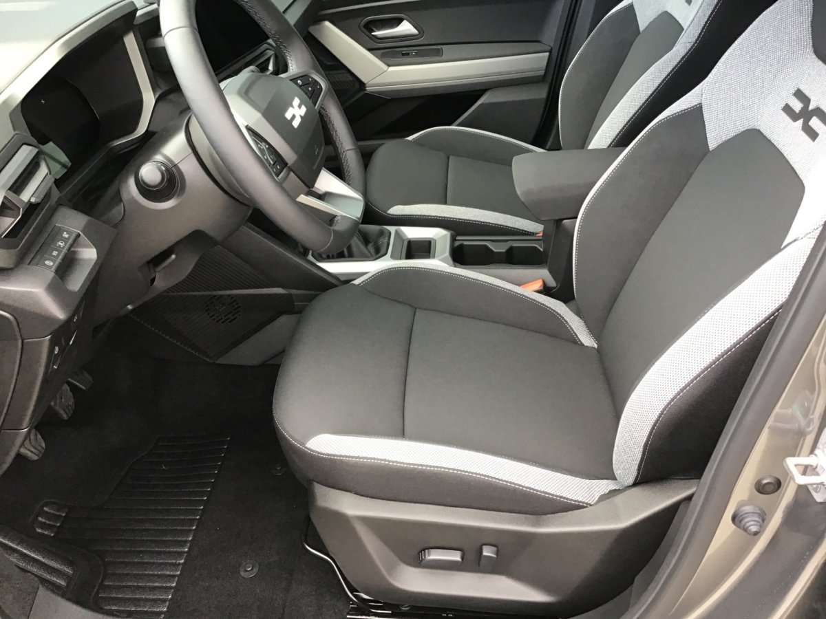 Fahrzeugbild eines Dacia Bigster