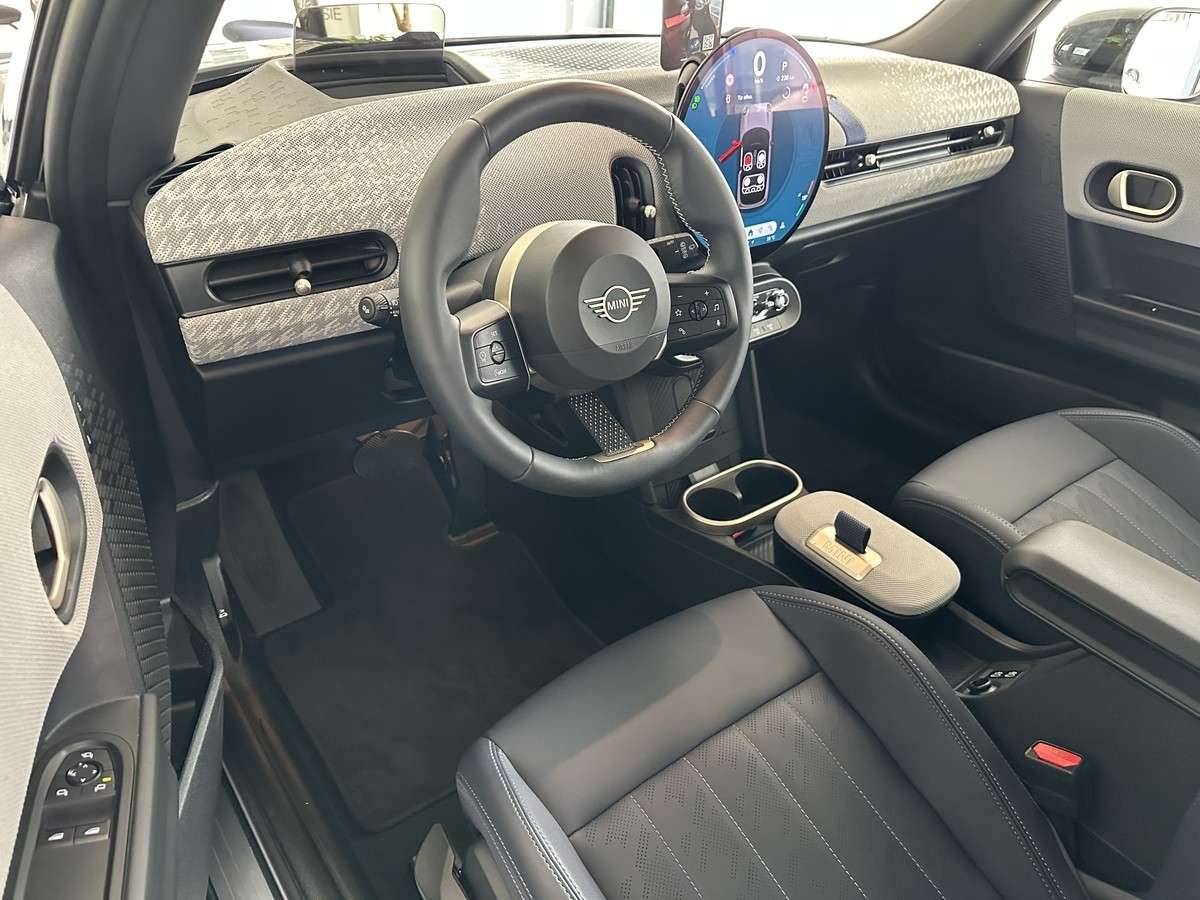 Fahrzeugbild eines MINI COOPER
