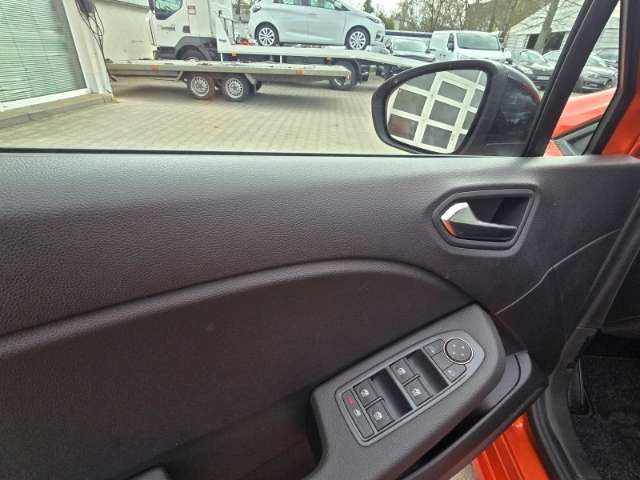 Fahrzeugbild eines Renault Clio