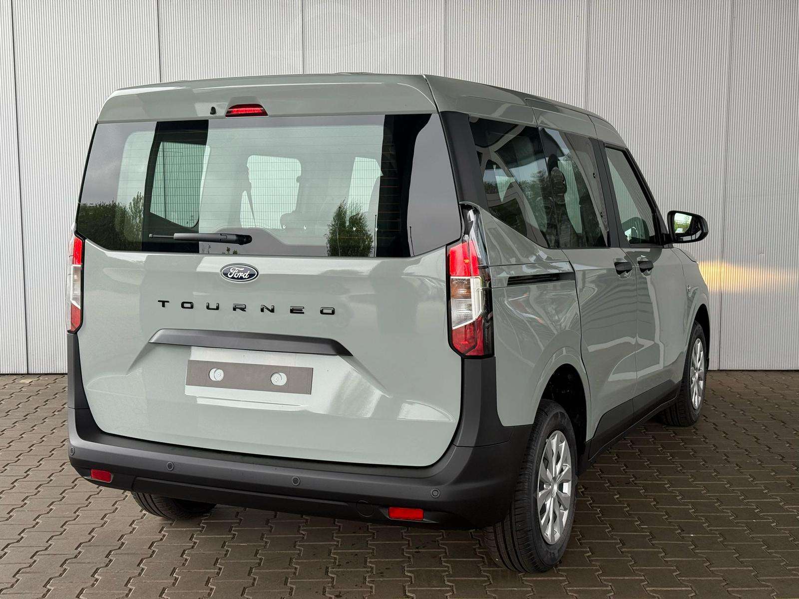 Fahrzeugbild eines Ford Tourneo Courier