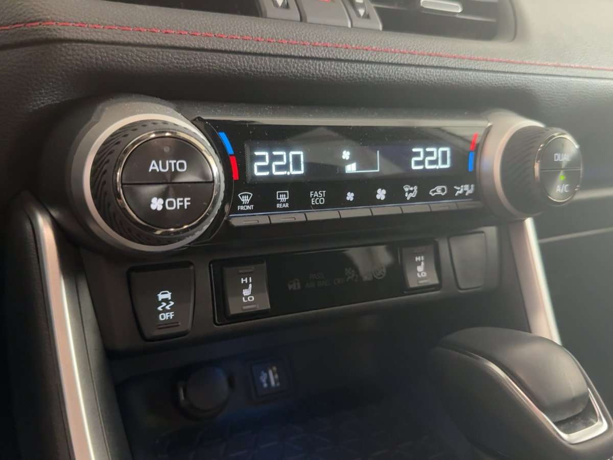 Fahrzeugbild eines Suzuki Across