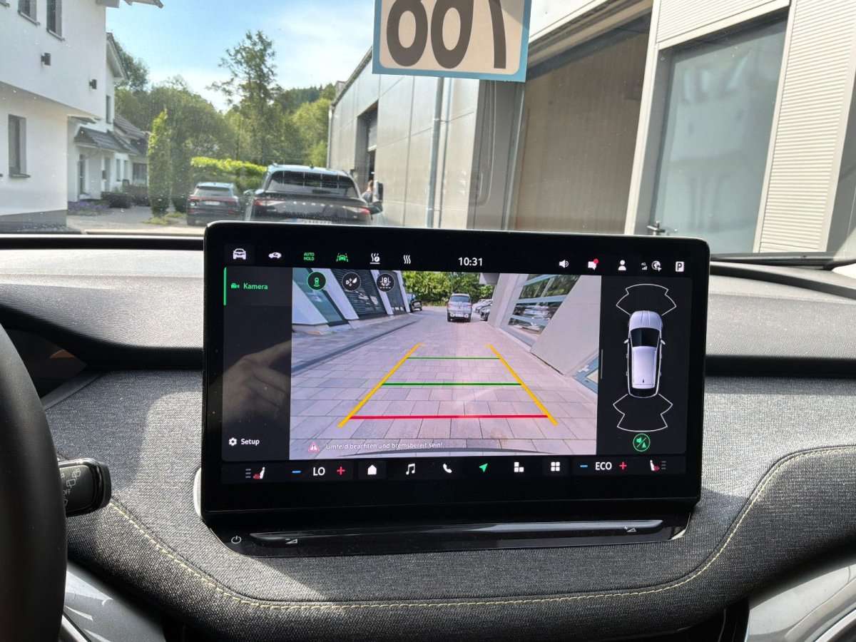 Fahrzeugbild eines Skoda ELROQ