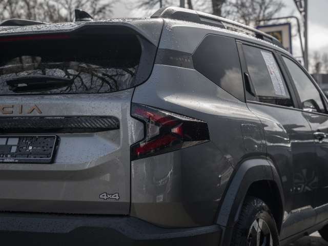 Fahrzeugbild eines Dacia Bigster