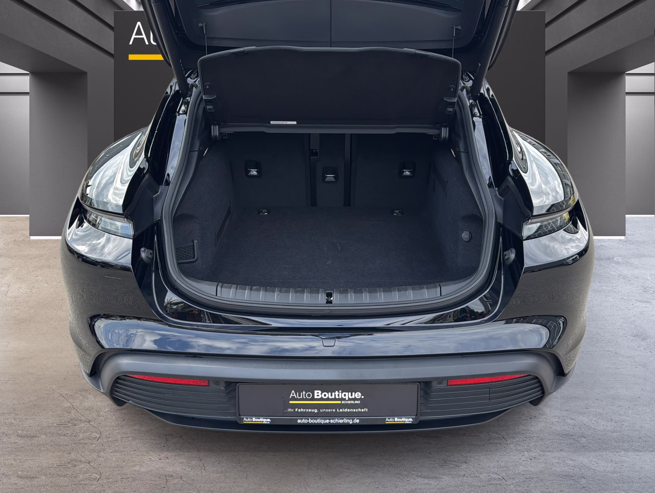 Fahrzeugbild eines Porsche Taycan