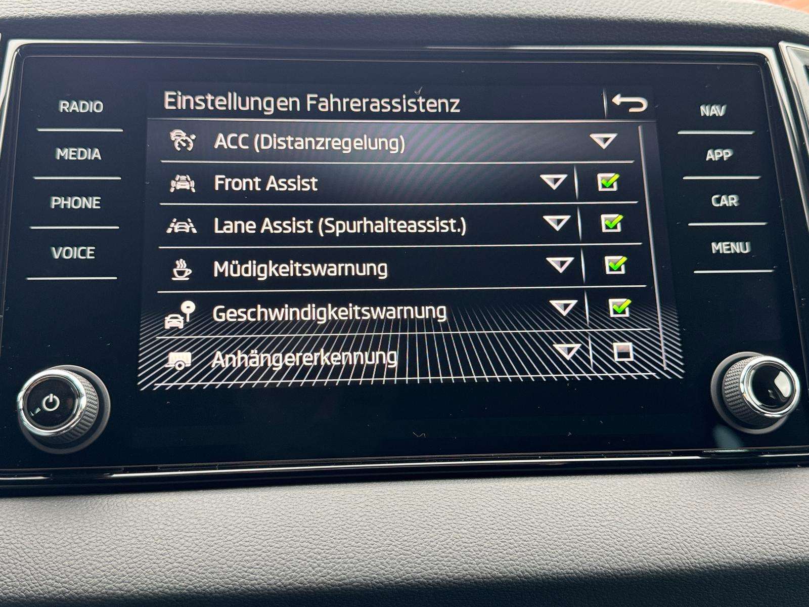 Fahrzeugbild eines Skoda Karoq