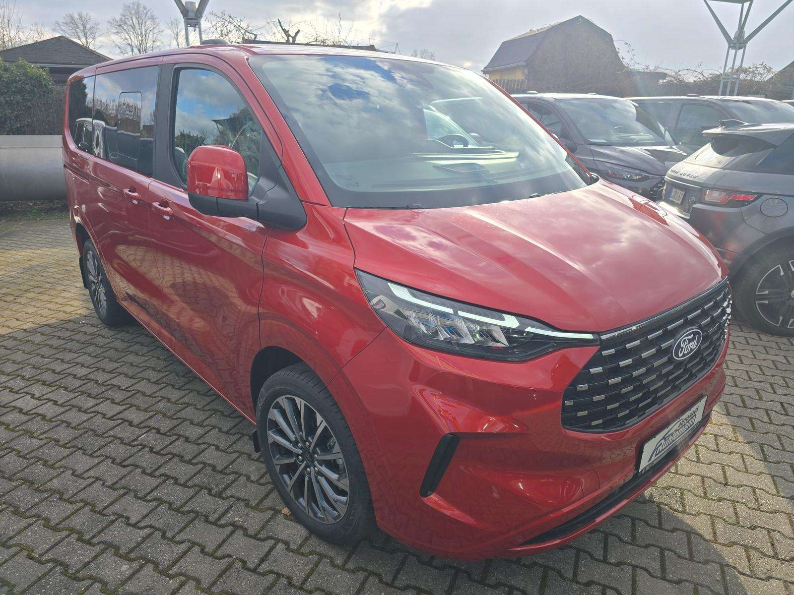 Fahrzeugbild eines Ford Tourneo Custom