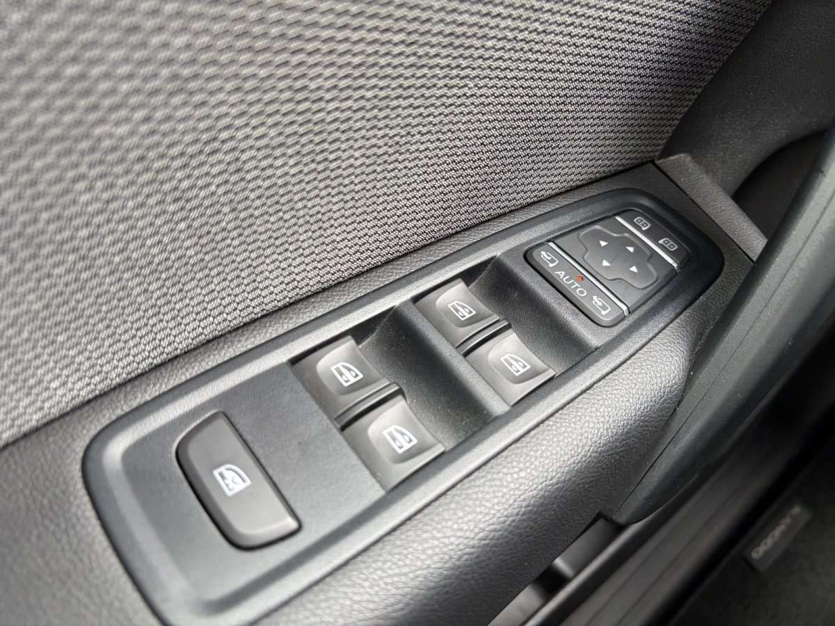 Fahrzeugbild eines Renault Kangoo