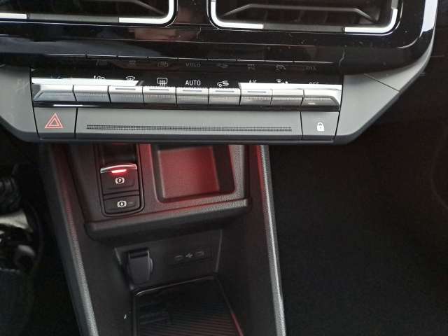 Fahrzeugbild eines Renault 5 E-TECH