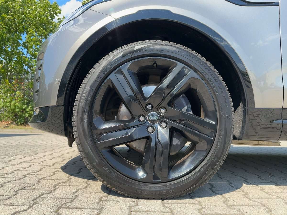 Fahrzeugbild eines Land Rover Discovery