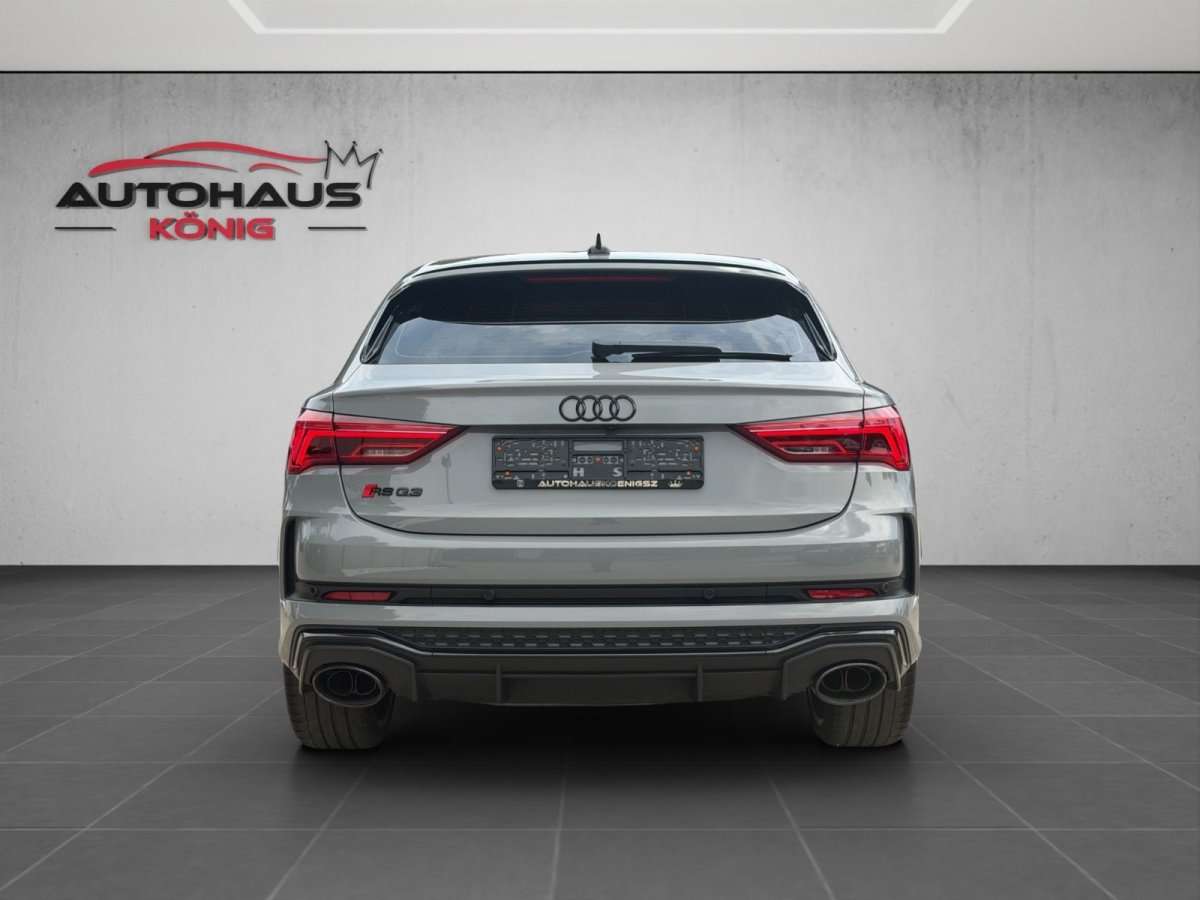 Fahrzeugbild eines Audi RS Q3