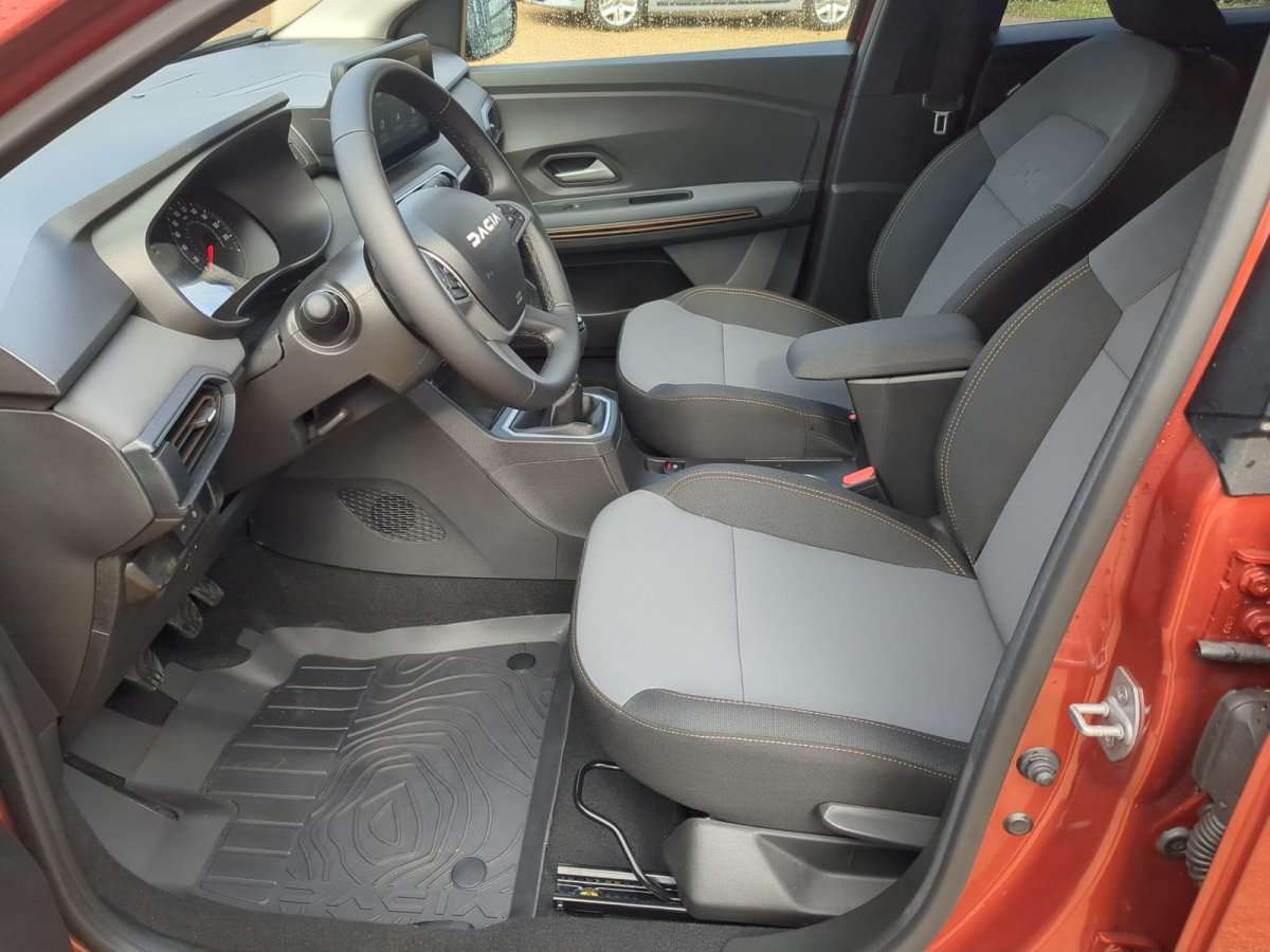 Fahrzeugbild eines Dacia Jogger