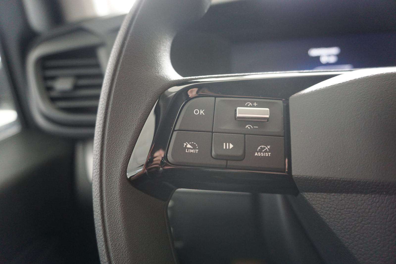 Fahrzeugbild eines Opel Vivaro