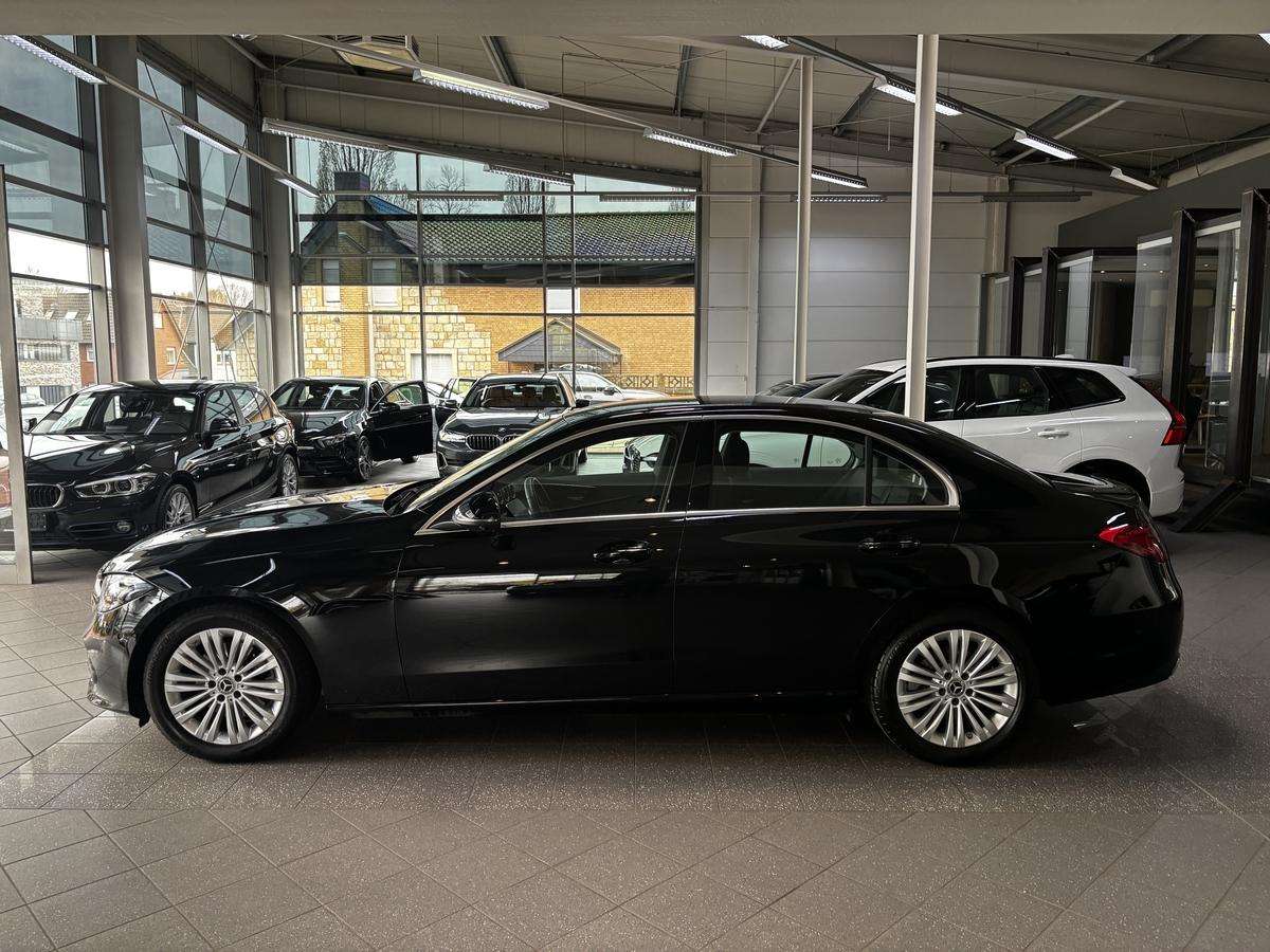 Fahrzeugbild eines Mercedes-Benz C-Klasse