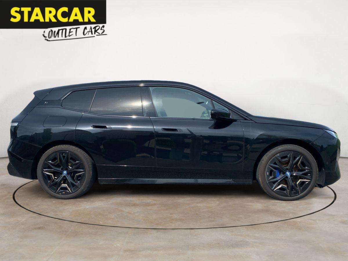 Fahrzeugbild eines BMW iX