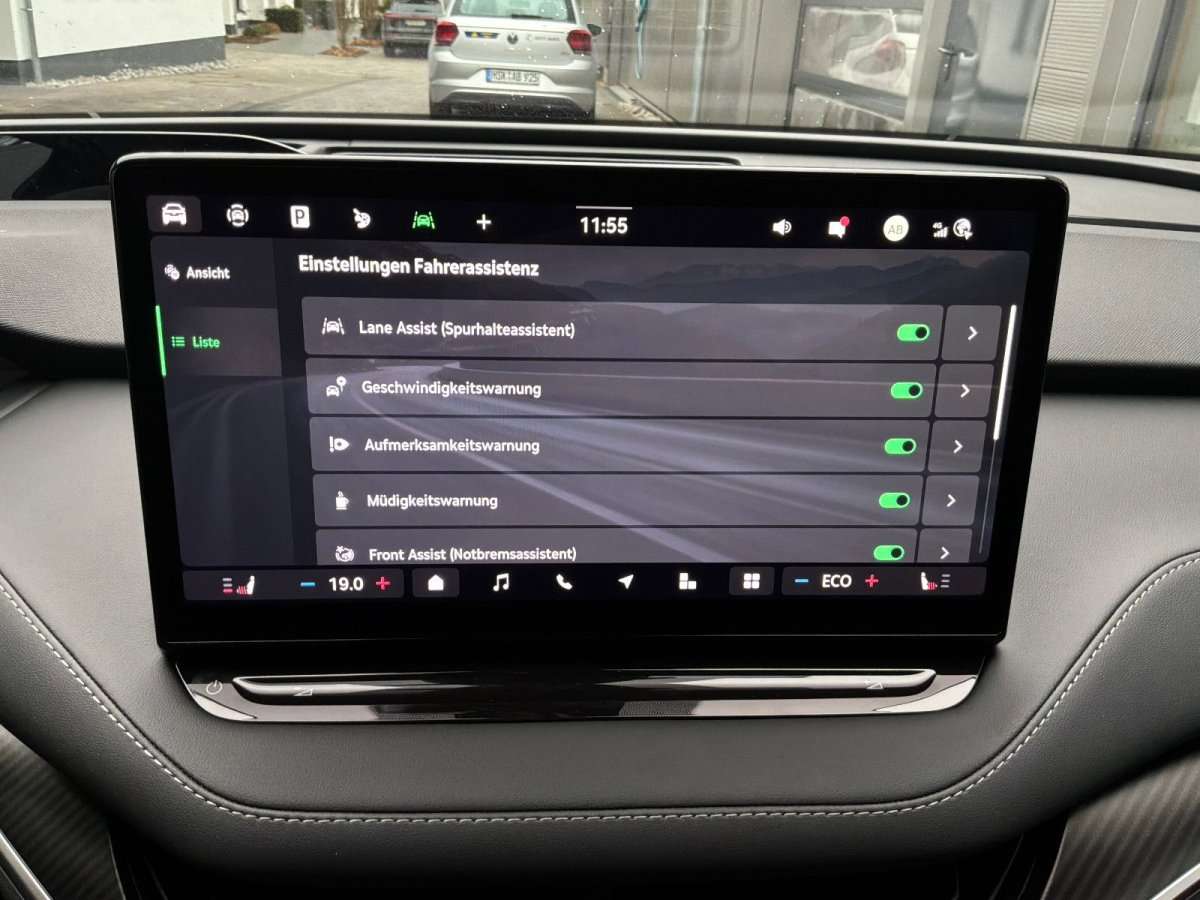 Fahrzeugbild eines Skoda ELROQ