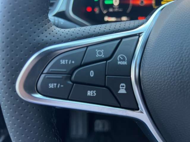 Fahrzeugbild eines Mitsubishi Grandis