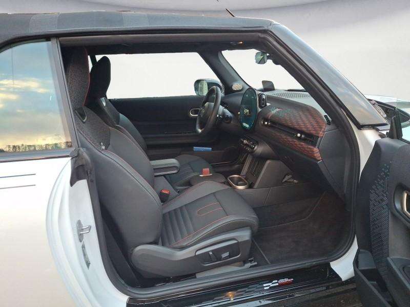 Fahrzeugbild eines MINI COOPER