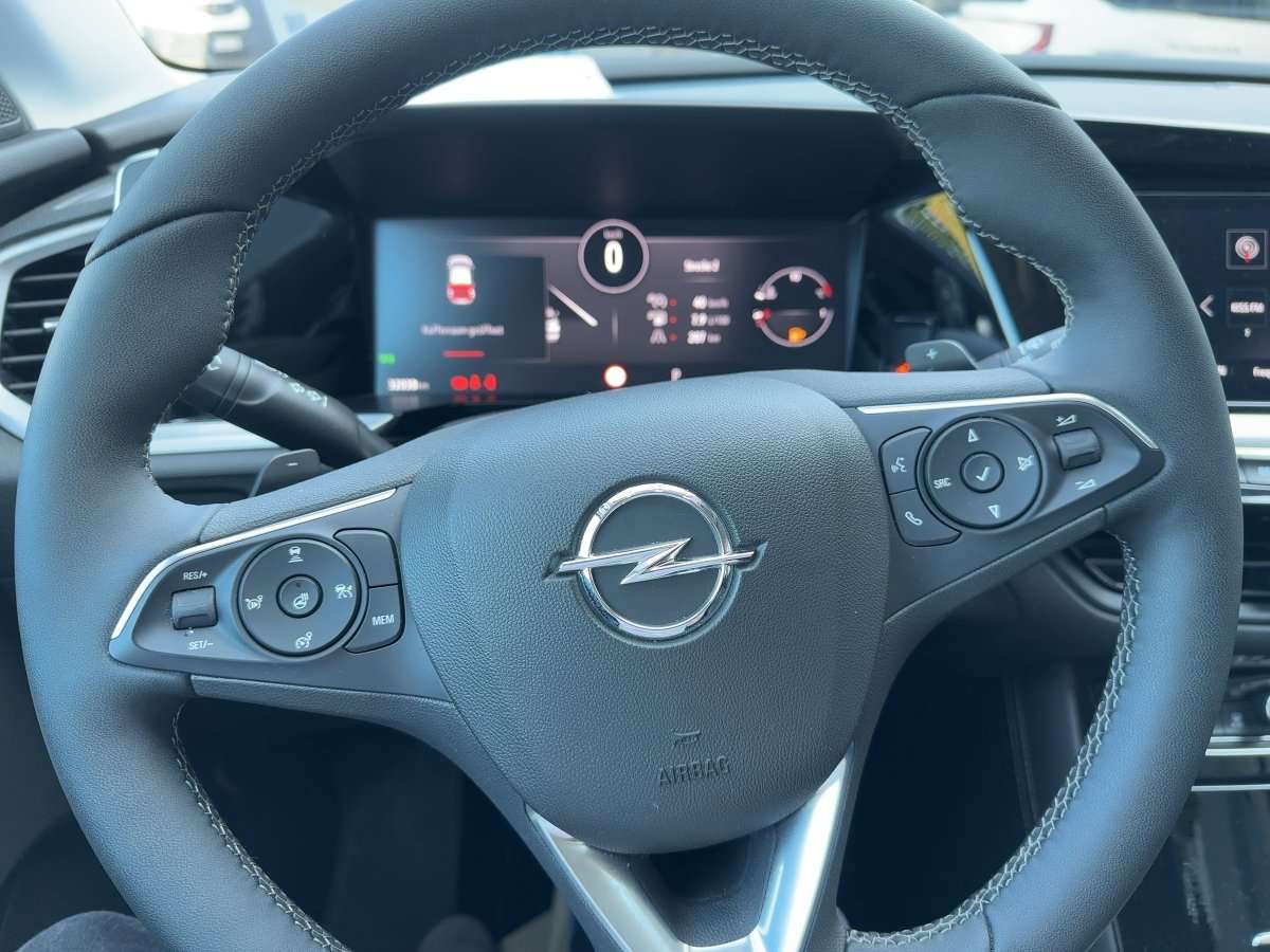 Fahrzeugbild eines Opel Grandland X